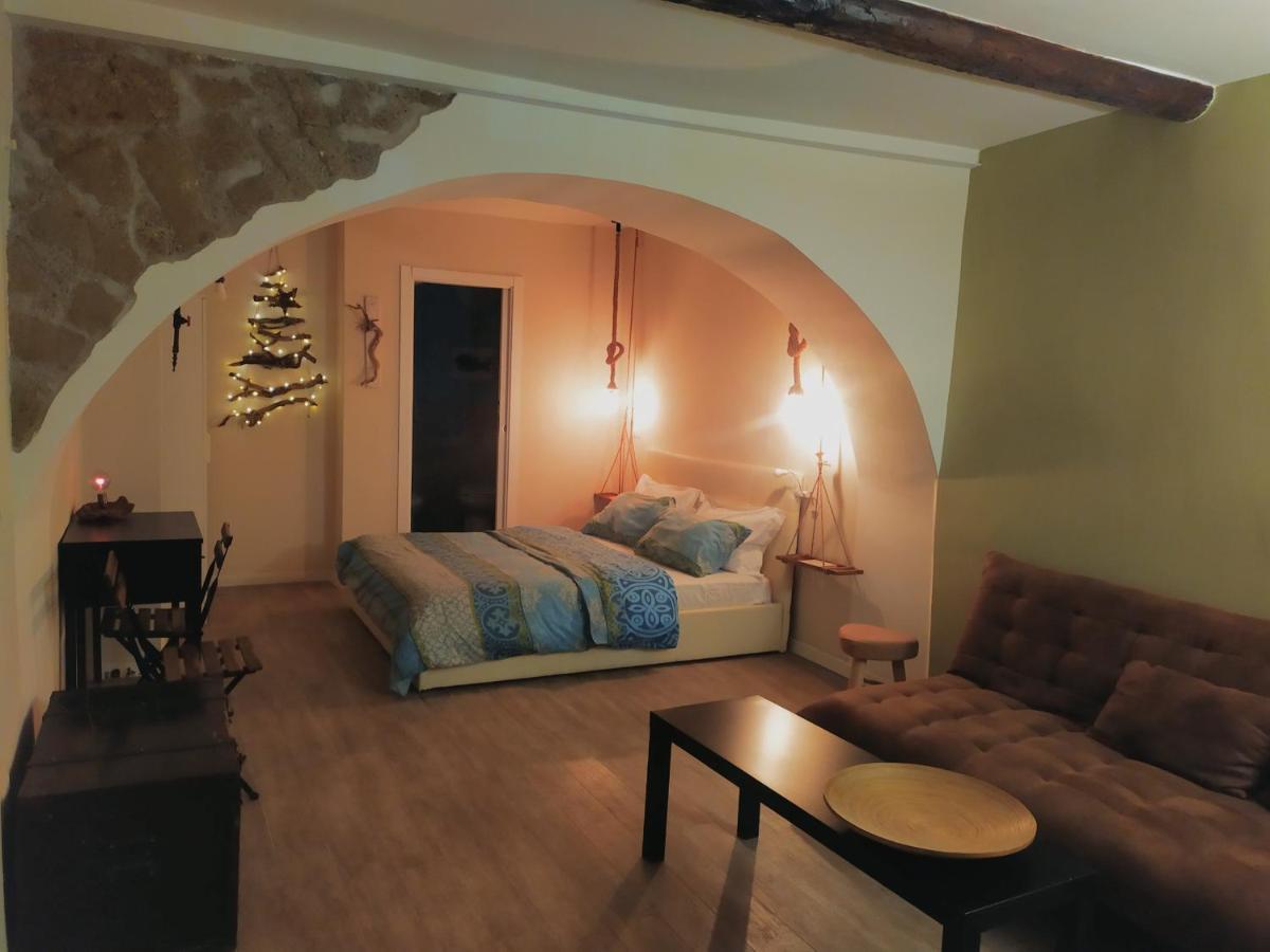 La 'Nziria Apartment Napoli Bagian luar foto