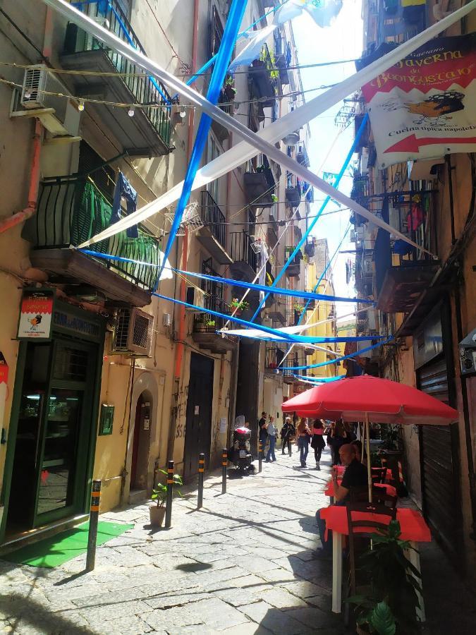 La 'Nziria Apartment Napoli Bagian luar foto