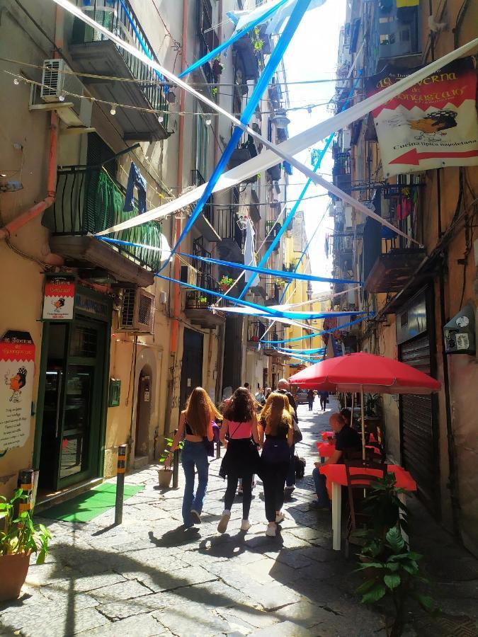 La 'Nziria Apartment Napoli Bagian luar foto
