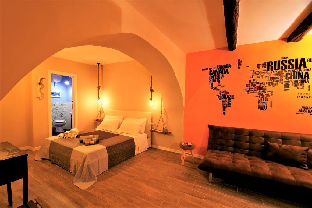 La 'Nziria Apartment Napoli Bagian luar foto