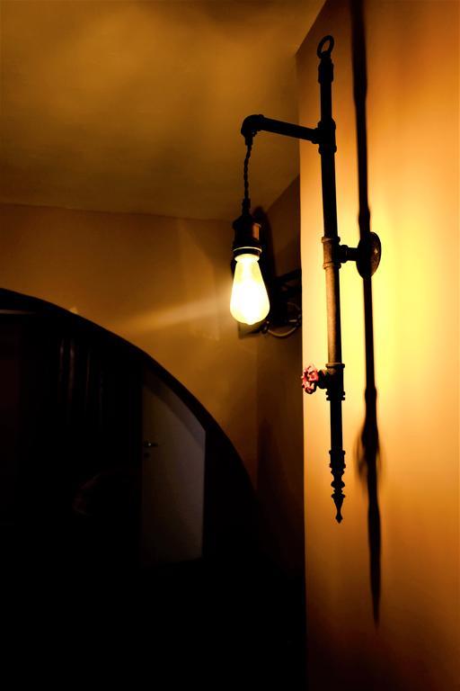 La 'Nziria Apartment Napoli Bagian luar foto