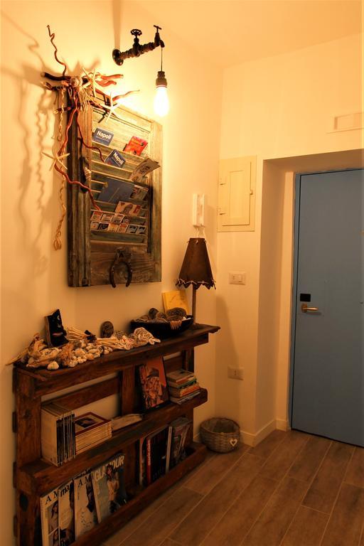 La 'Nziria Apartment Napoli Bagian luar foto