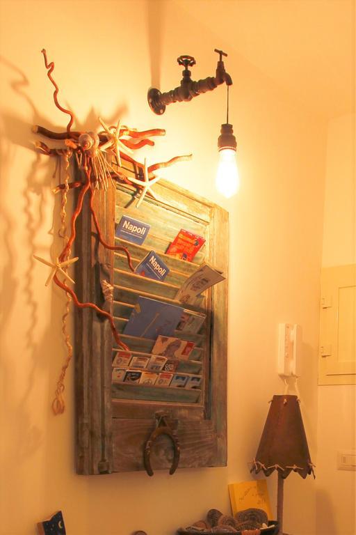 La 'Nziria Apartment Napoli Bagian luar foto