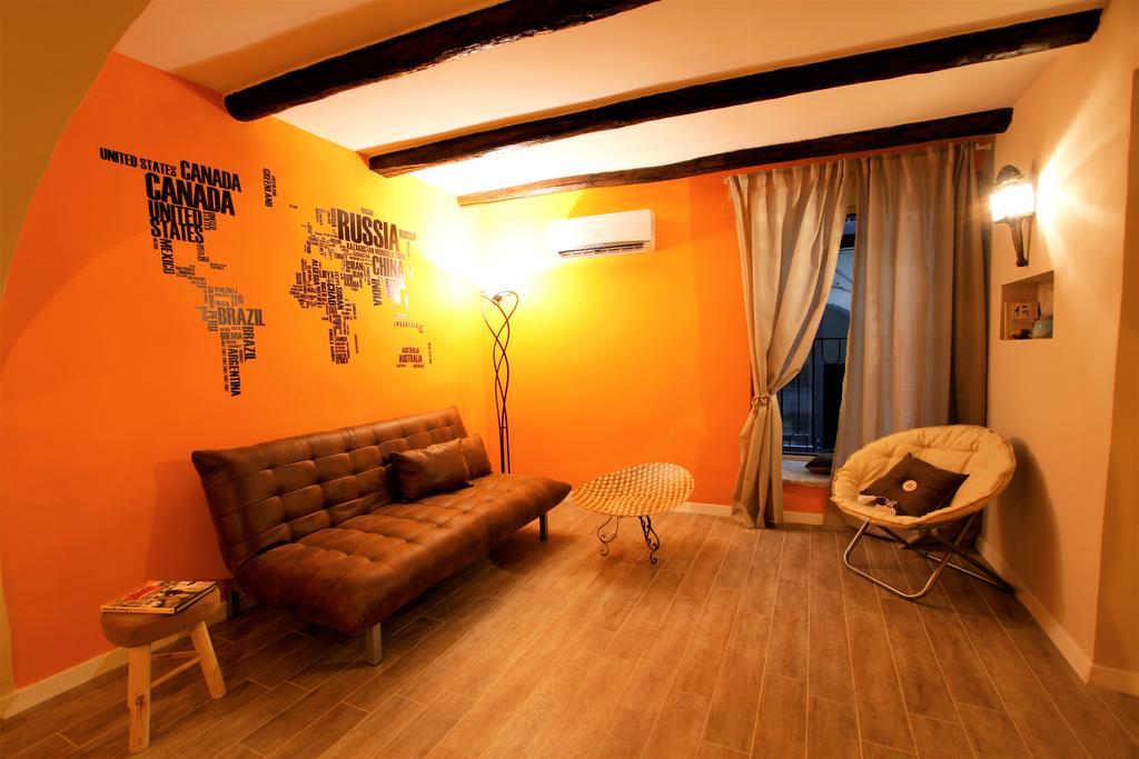 La 'Nziria Apartment Napoli Bagian luar foto