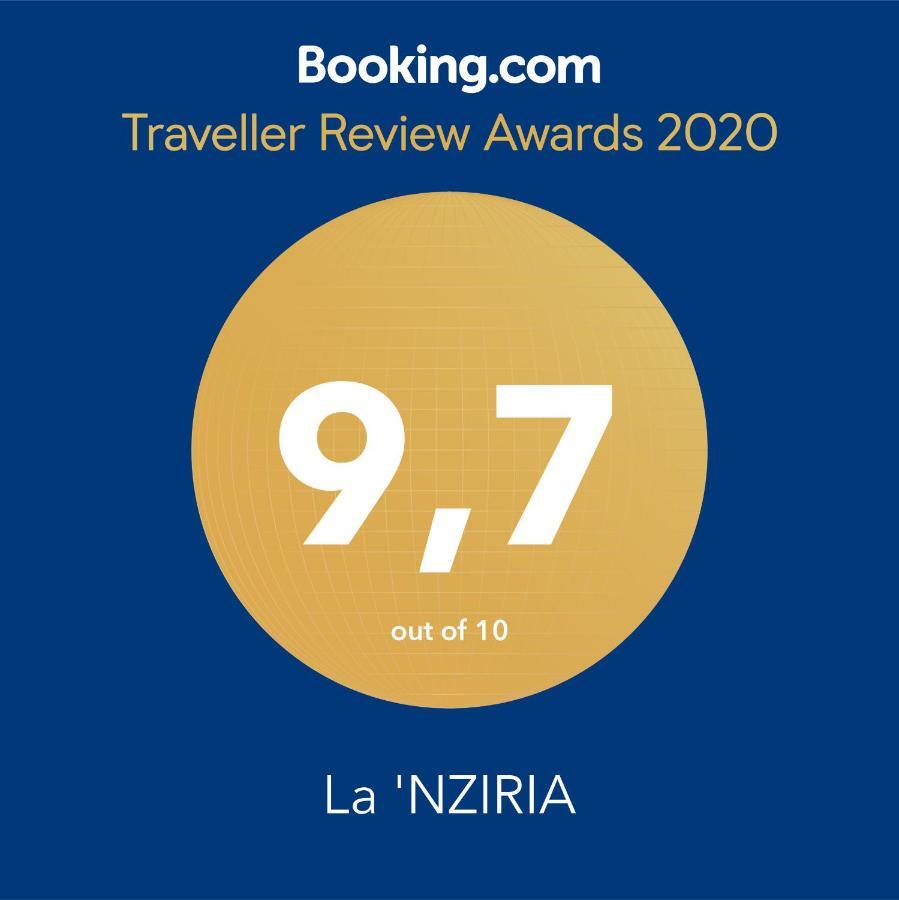La 'Nziria Apartment Napoli Bagian luar foto